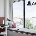 Ruby Lilly Otel