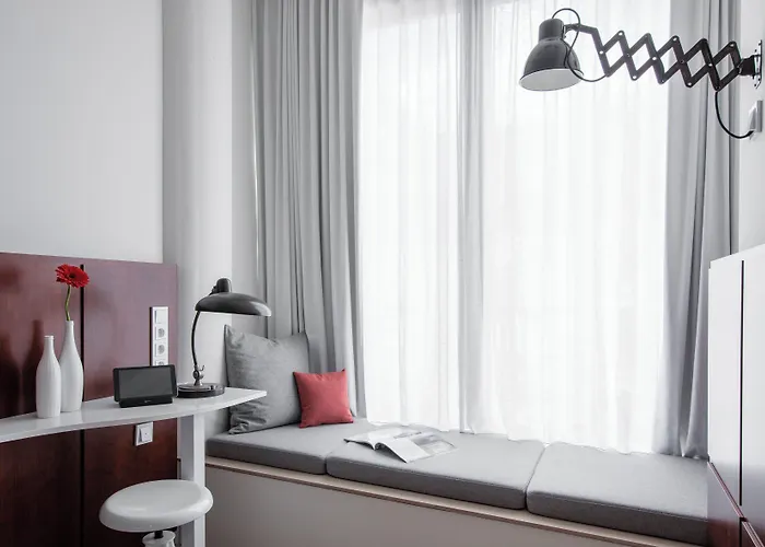 Ruby Lilly 4* München