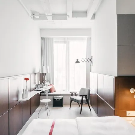 ルビー リリー ミュンヘン