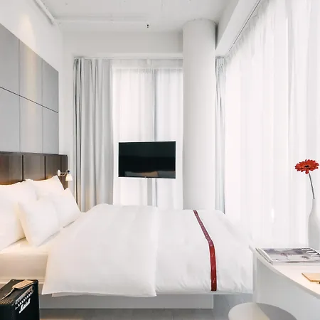 Ruby Lilly By Ihg München