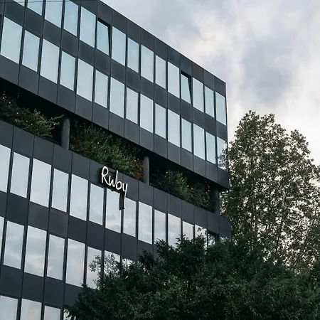 Ruby Lilly By Ihg München
