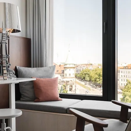 Ruby Lilly By Ihg Hotel 4*