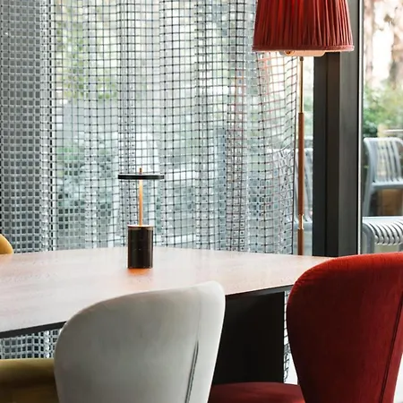 Hotel Ruby Lilly By Ihg 4*