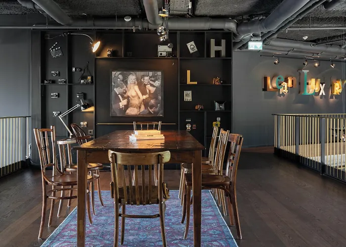 Ruby Lilly 4* מינכן